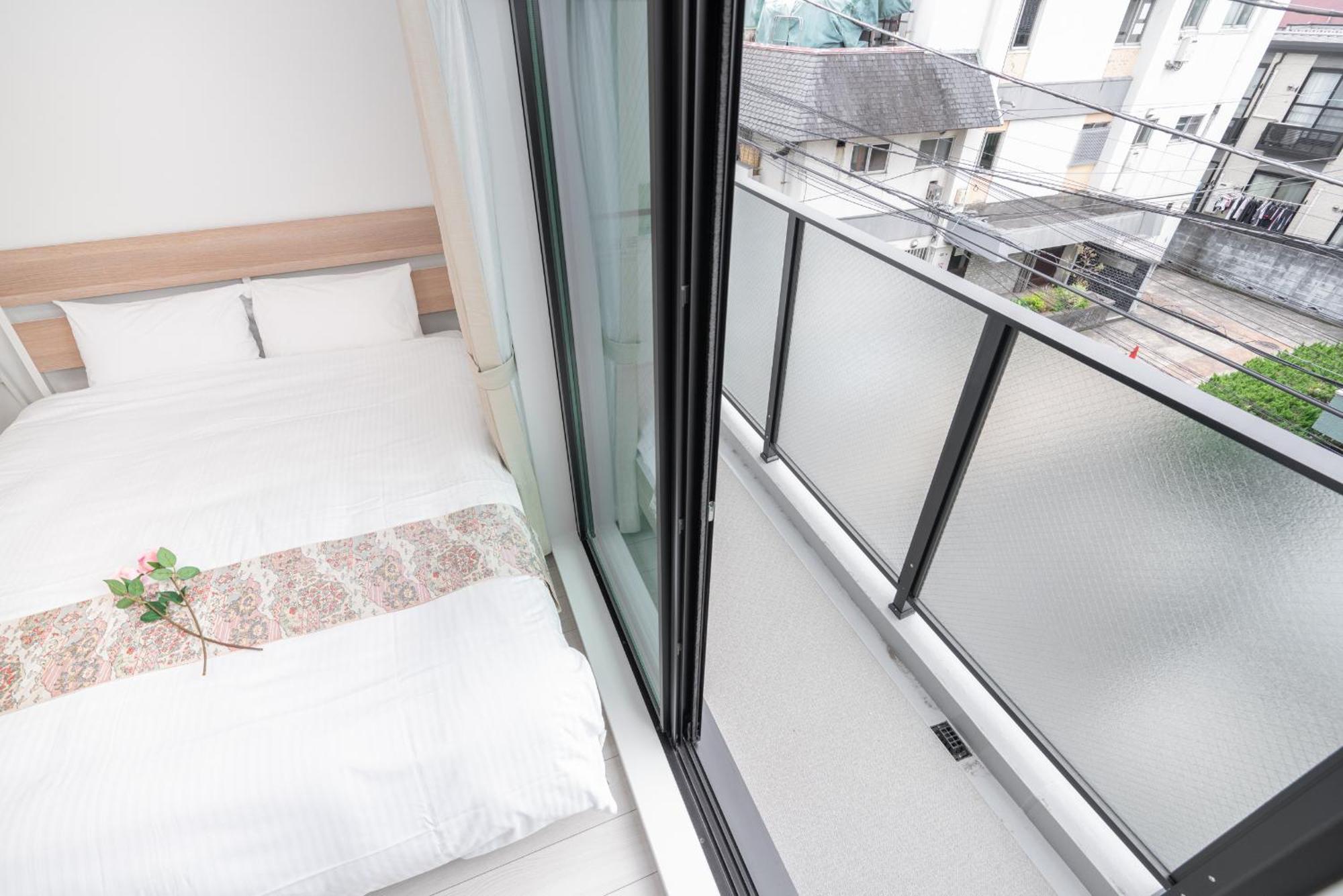 Real Okubo Apartment Hotel Tokyo prefektur Exteriör bild