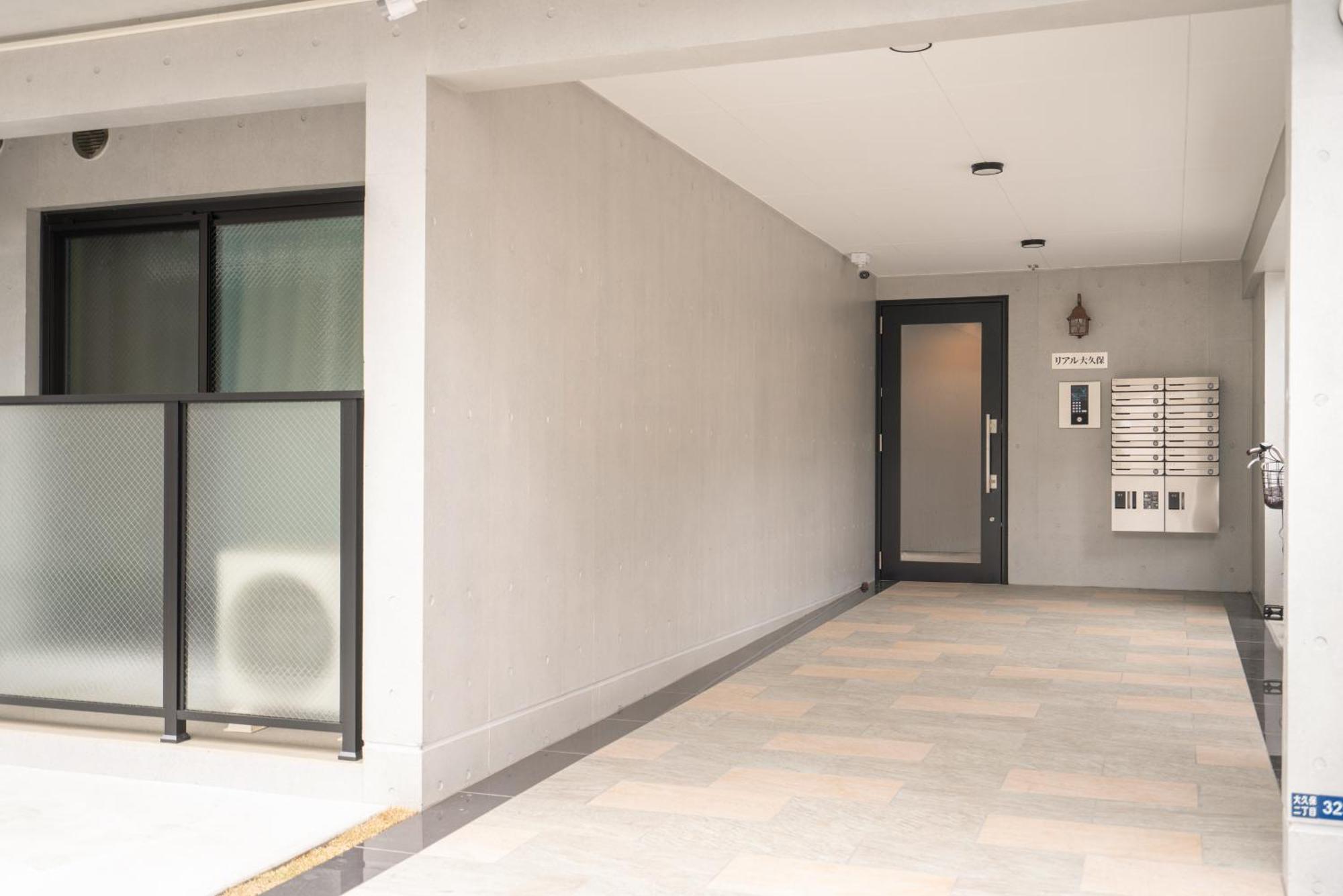 Real Okubo Apartment Hotel Tokyo prefektur Exteriör bild