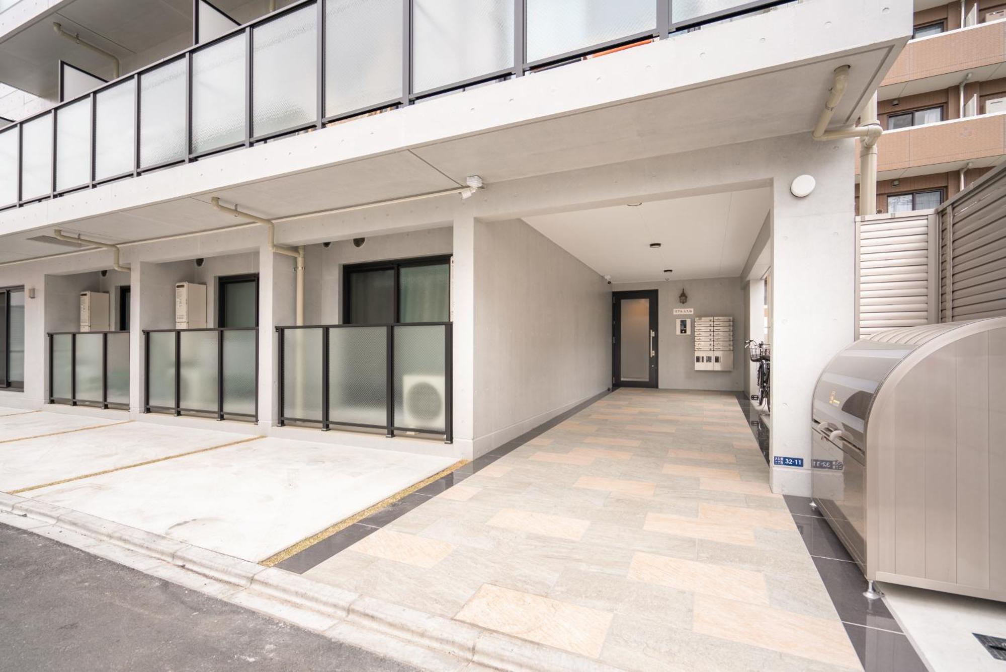 Real Okubo Apartment Hotel Tokyo prefektur Exteriör bild
