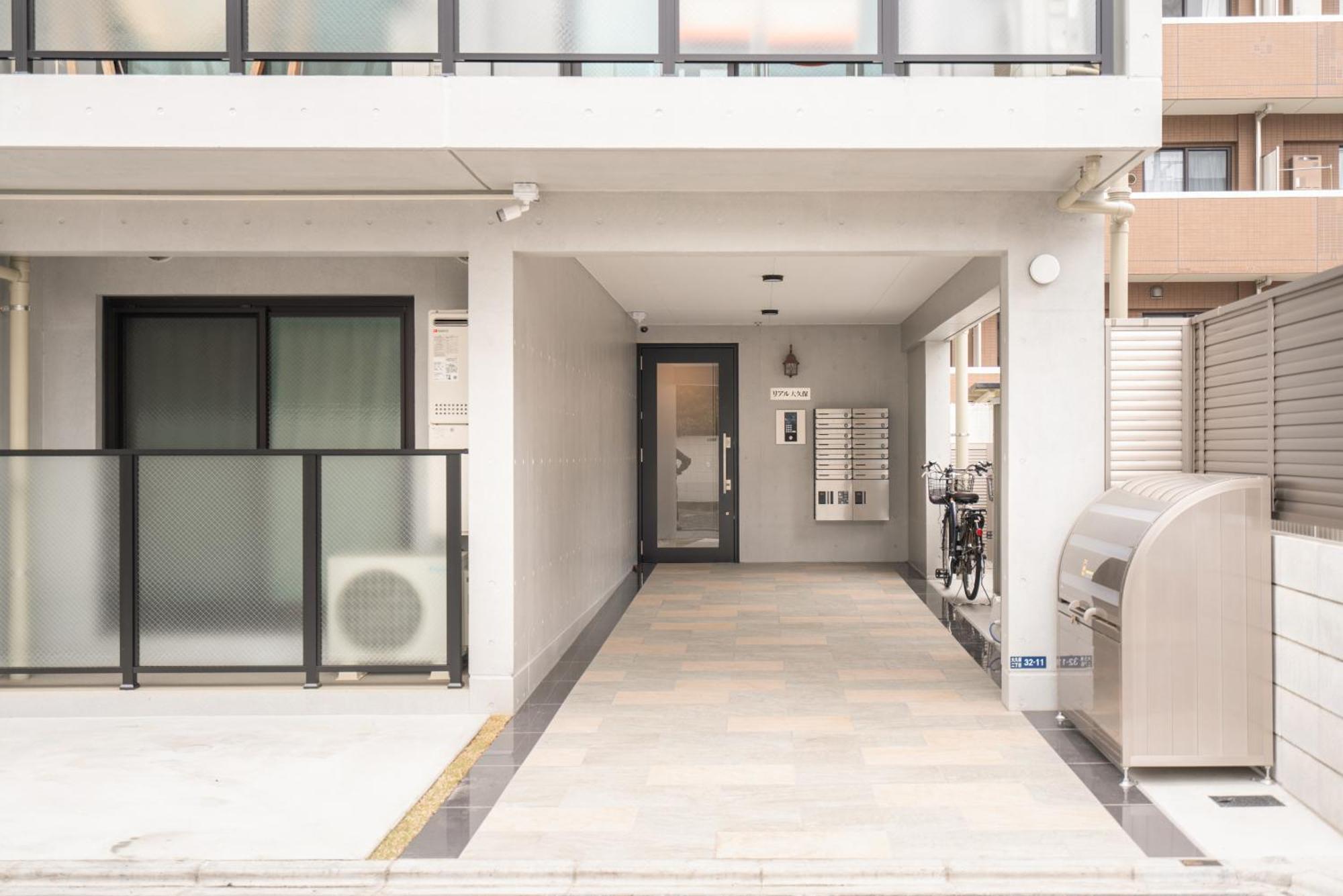Real Okubo Apartment Hotel Tokyo prefektur Exteriör bild